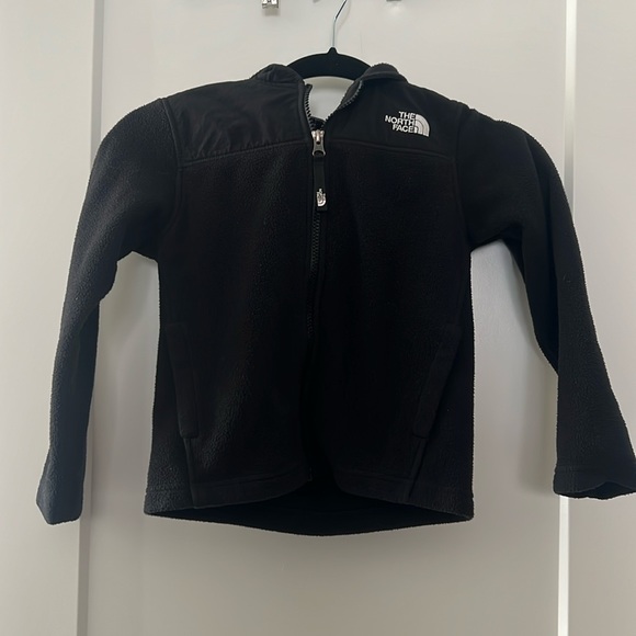 The North Face Jackets & Coats The North Face Youth Jacket In Black